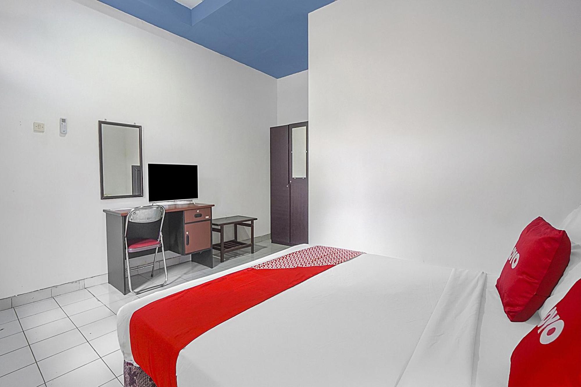 Oyo Life 90589 Palem Garden Hotel Tulungagung Ngoại thất bức ảnh