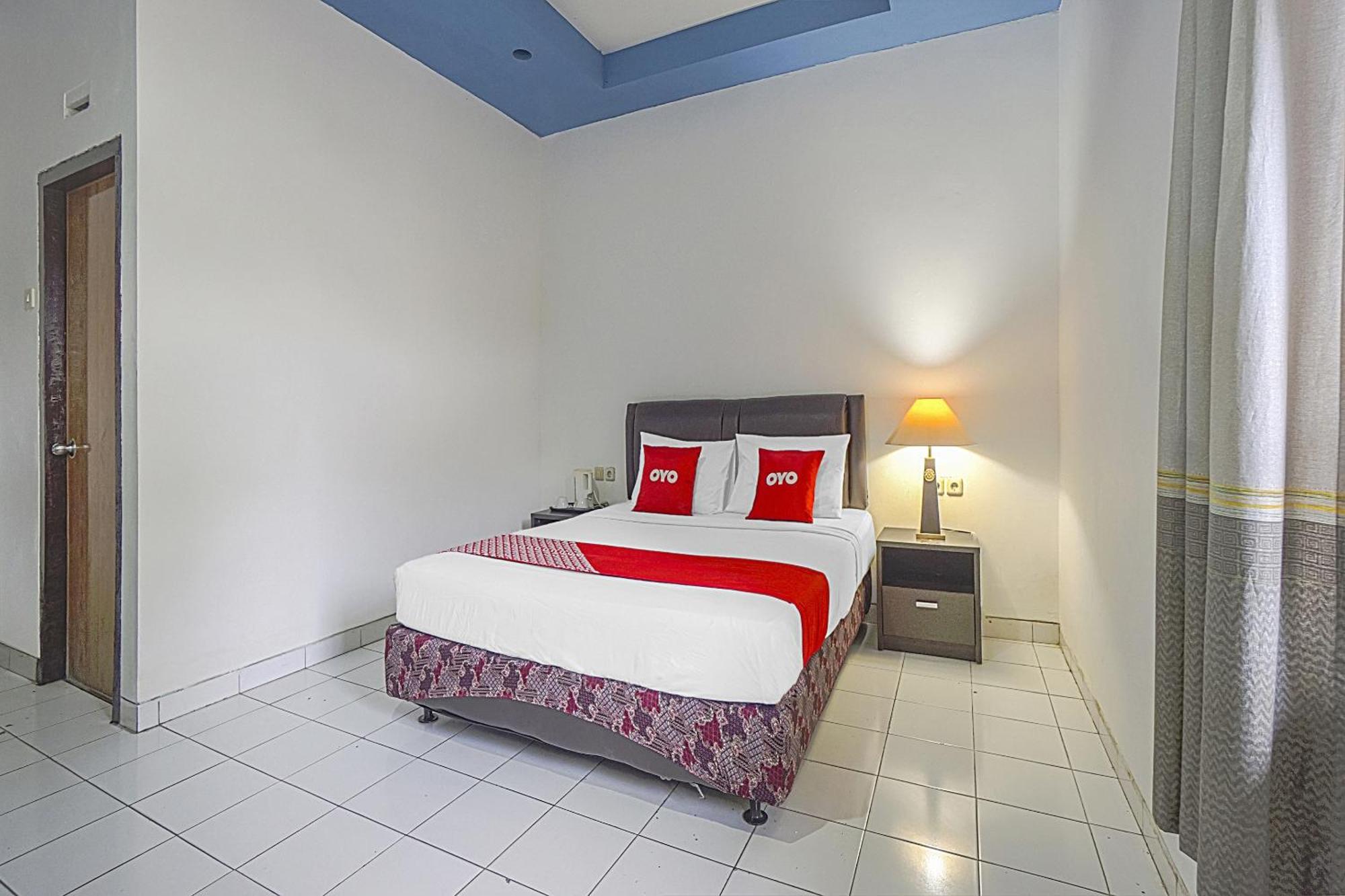 Oyo Life 90589 Palem Garden Hotel Tulungagung Ngoại thất bức ảnh