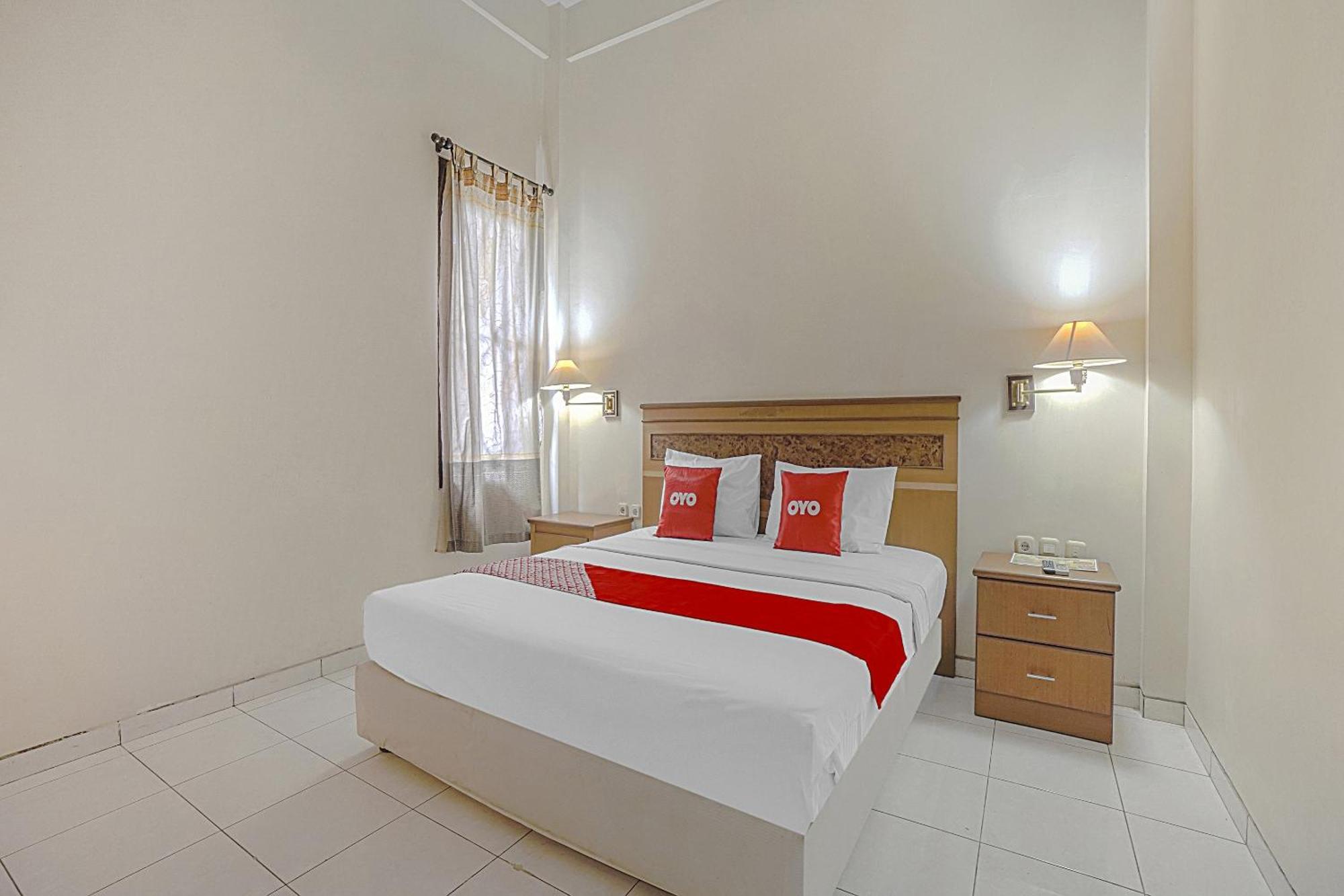 Oyo Life 90589 Palem Garden Hotel Tulungagung Ngoại thất bức ảnh