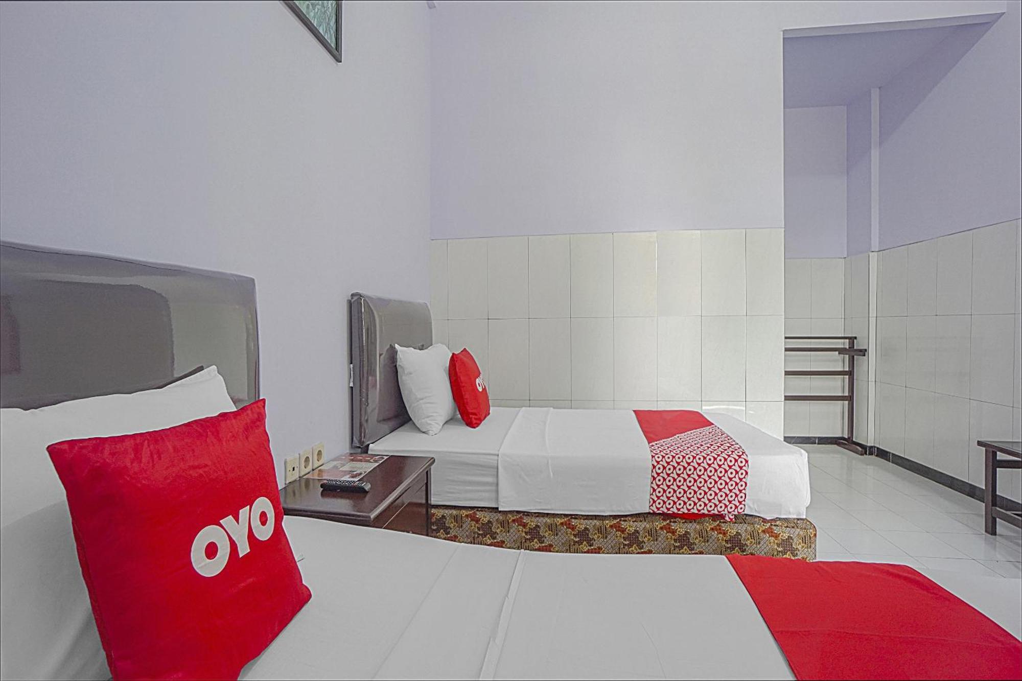 Oyo Life 90589 Palem Garden Hotel Tulungagung Ngoại thất bức ảnh
