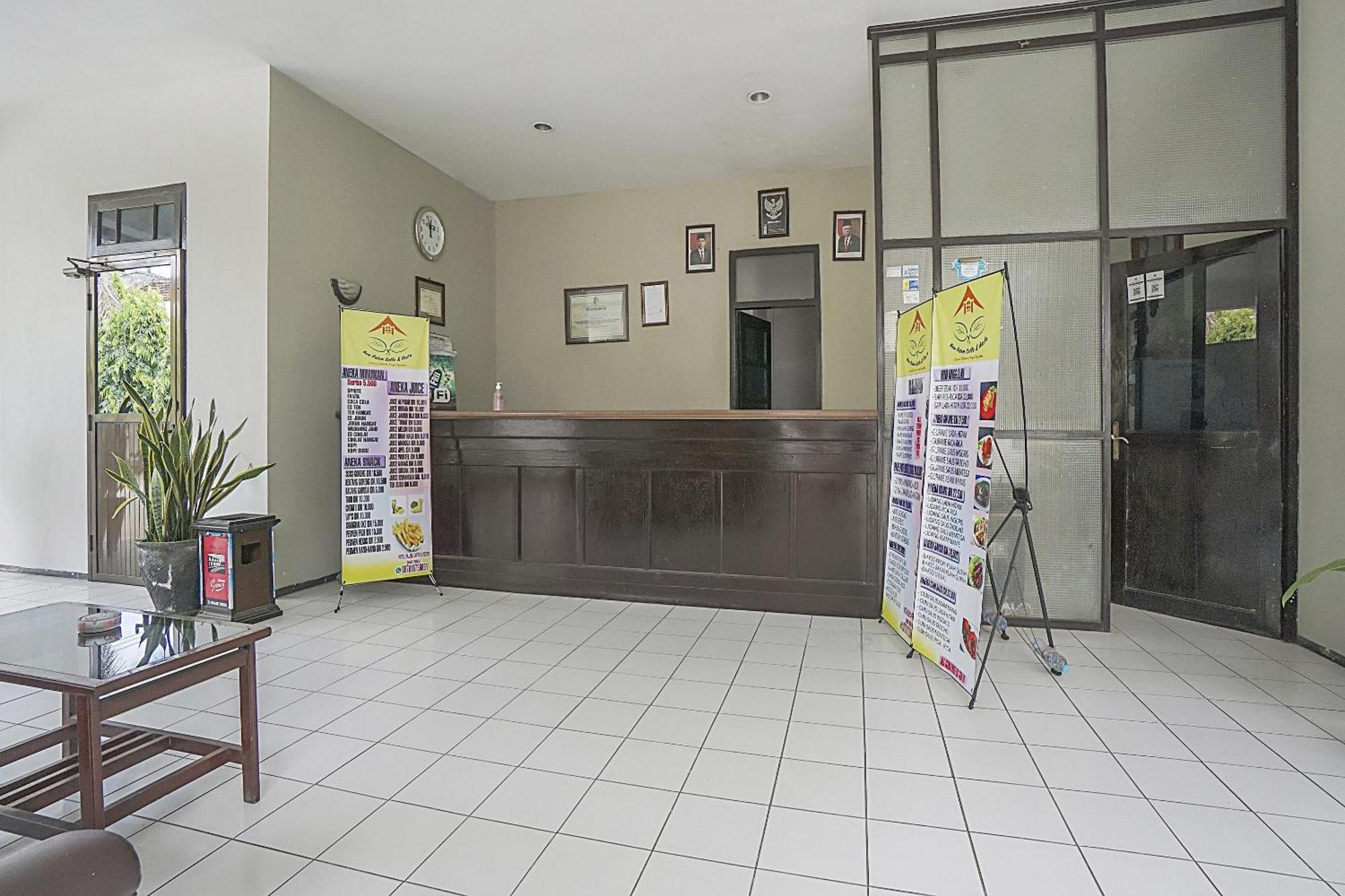 Oyo Life 90589 Palem Garden Hotel Tulungagung Ngoại thất bức ảnh